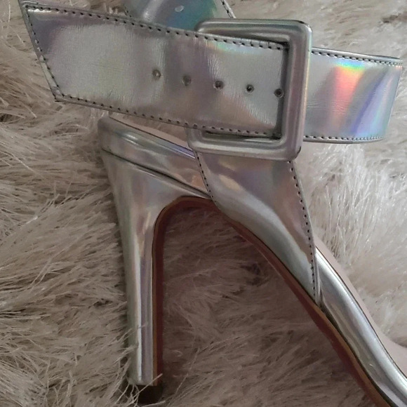 Feldini silver heels sandal size 7 made in Spain - Picture 4 of 6